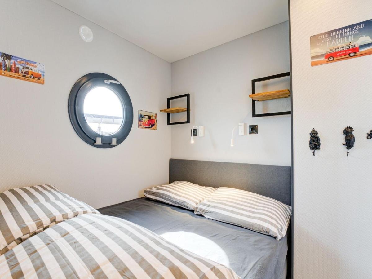 Hotel Beautiful Houseboat In Marina Of Volendam Exterior foto