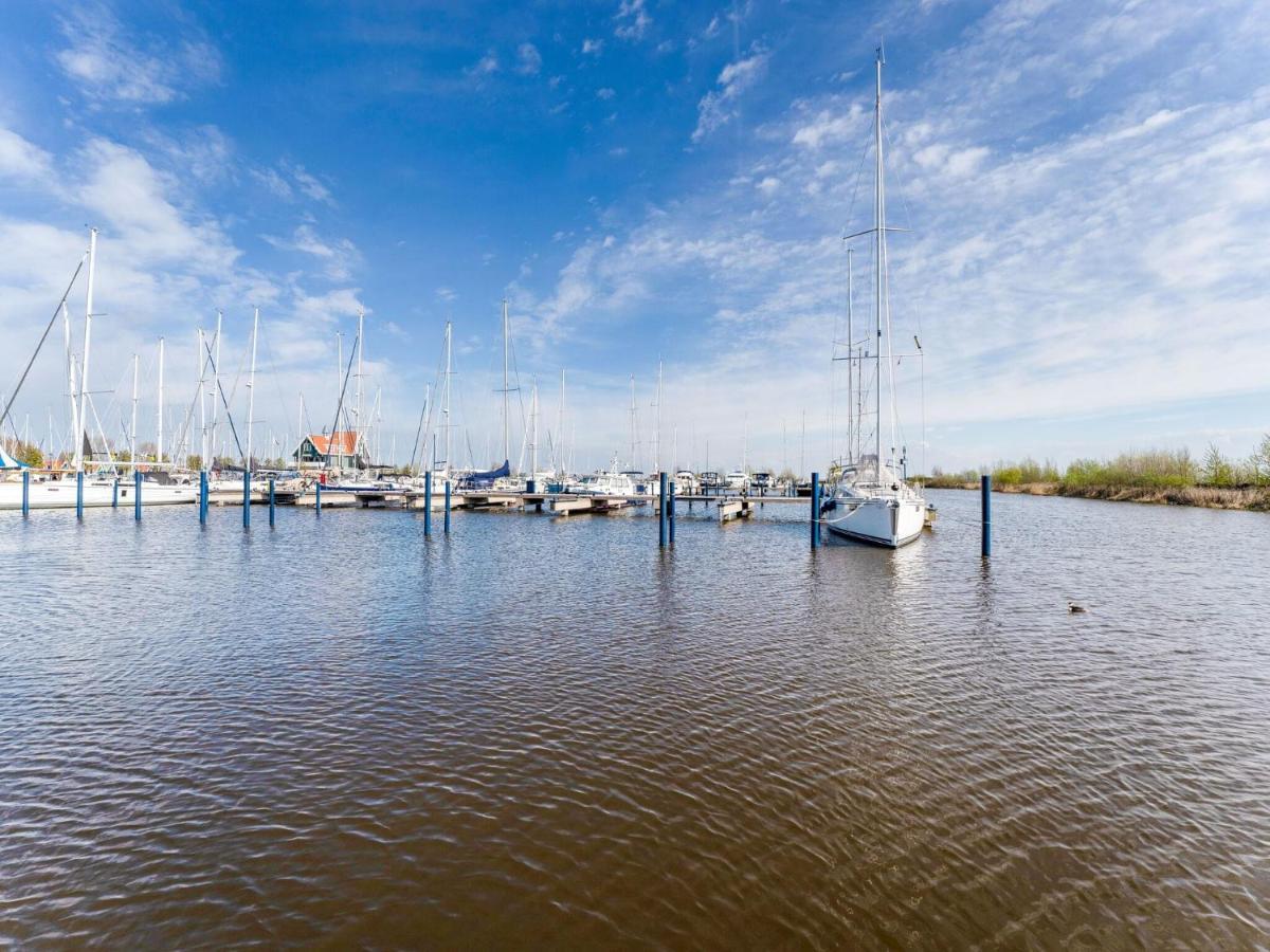 Hotel Beautiful Houseboat In Marina Of Volendam Exterior foto