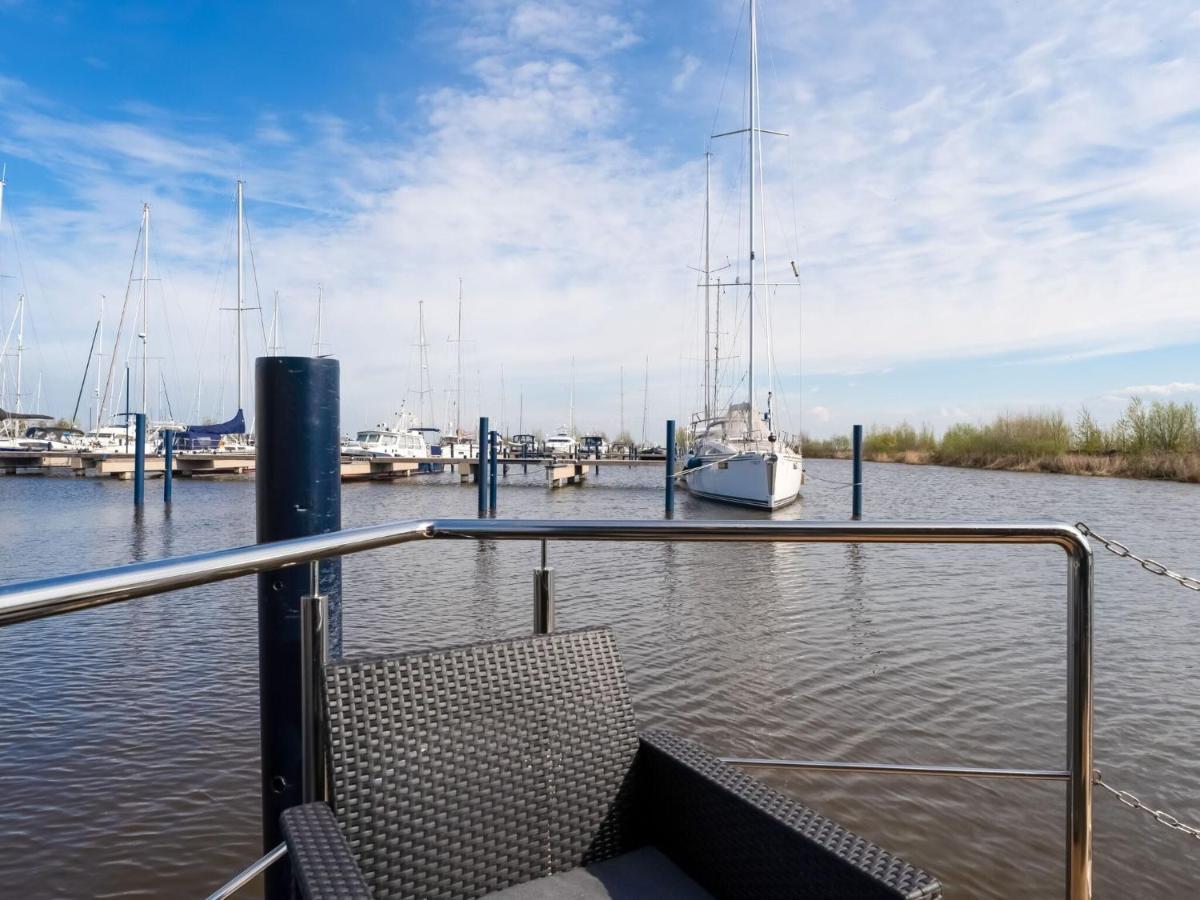 Hotel Beautiful Houseboat In Marina Of Volendam Exterior foto