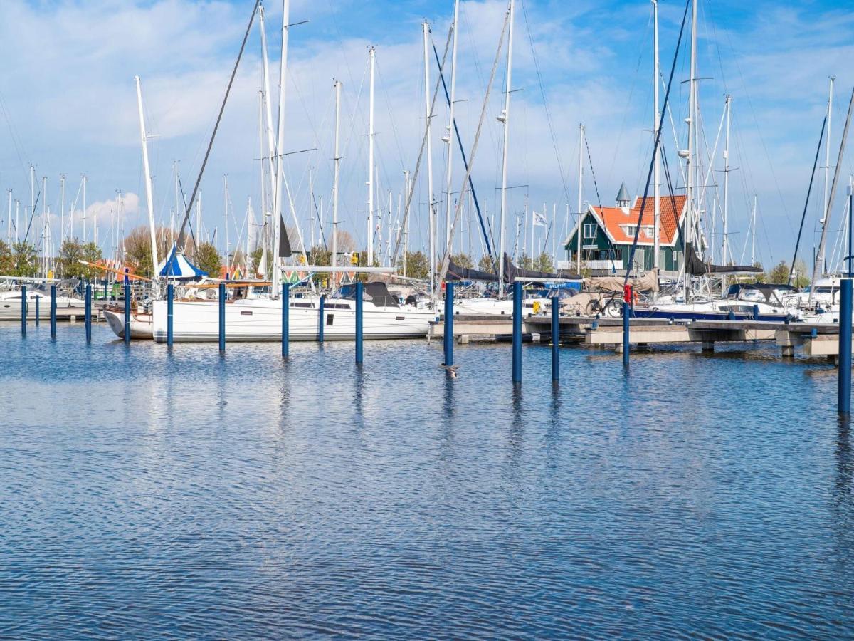 Hotel Beautiful Houseboat In Marina Of Volendam Exterior foto
